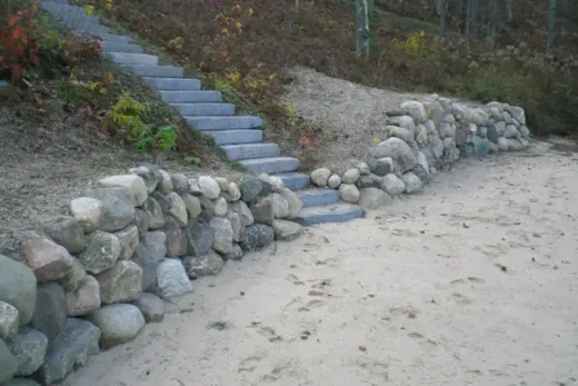 Concrete Retaining Wall Contractor with Unmatched Efficiency